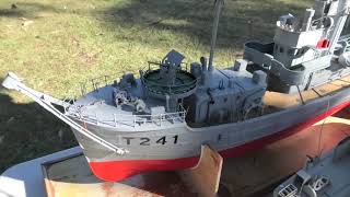 Nicely built and weathered RC Caldercraft Sir Kay Round Table Class minesweeper first water test [upl. by Inaoj]