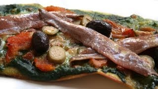 Pizza verde con tomates confitados anchoas etc [upl. by Ackerley]