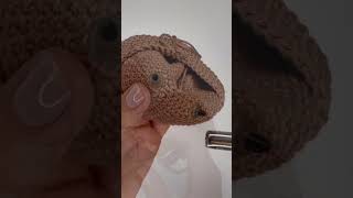 Sicherheitsaugen anbringen  machst du das auch so hakeln häkeln amigurumi crochet diy [upl. by Ettedo]