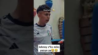 Johnny sks miks yazıyo ya😂 shorts sokağınçocukları youtuber [upl. by Ailgna]