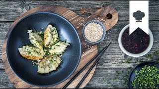 Gyoza mit Pilzfüllung selber machen  Rezept für die japanischen Teigtaschen  EDEKA [upl. by Ancell]