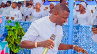 PURE POWERFUL WORSHIP  ELIJAH AKINTUNDE [upl. by Nerb177]