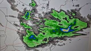 Baixa pressão provoca chuva e temporais isolados ⛈️☔️🌦 [upl. by Donalt40]