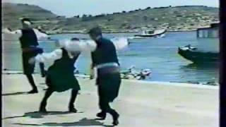 Dance Traditions of the Greeks of Anatolia  1 Meli Erythraia Cesme Peninsula  Zeybekiko quotBamquot [upl. by Glynas259]