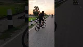 stoppie on cycle stoppie cycling stunt viralvideo viralshorts [upl. by Faires]