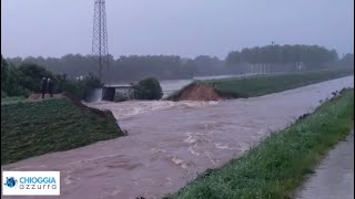 ROTTURA DELLARGINE A CAMPOSAMPIERO EVACUAZIONE NOTTURNA A RUSTEGA [upl. by Janean]