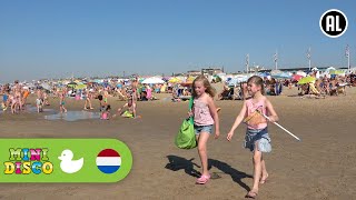 IN DE ZOMER  Kinderliedjes  Op het Strand  Minidisco [upl. by Areehs]