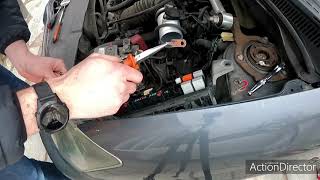 E12 COROLLA 100 amp fuse replacement [upl. by Jud]