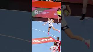 Fastbreak masterclass ⚡️👩‍🏫 håndbold handball ehfeuro2024 [upl. by Rambert]