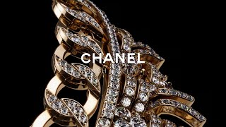 TWEED DE CHANEL Collection The TWEED ROYAL Necklace – CHANEL High Jewelry [upl. by Nob484]