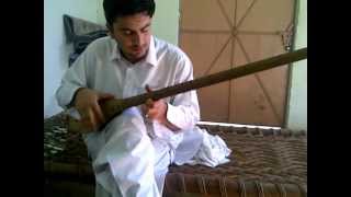 SITAR PLAYER  NASIR KALU KHAN SWABI PESHAWAR PAKISTAN 2013 Larsha Pekhawar Ta Humayun Khan PASHTO [upl. by Annasus970]