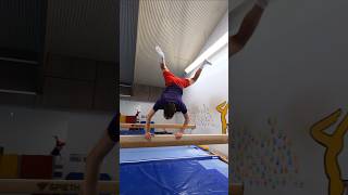 Ich mache die TRICKS meiner FREUNDIN nach 🥴 challenge turnen backflip [upl. by Anirac]