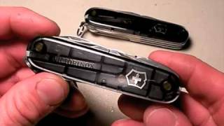 Victorinox Super Tinker amp Mechanic knives Definitive Cool [upl. by Roxanne]