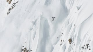 Skier Outruns Massive Avalanche [upl. by Manup]