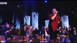 Karine Polwart  Stay Young live Glasgow 2010 [upl. by Navaj]