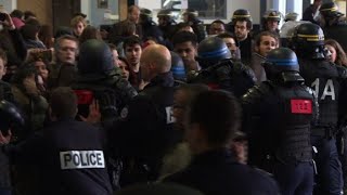 Nanterre affrontements entre étudiants et forces de lordre [upl. by Waly]