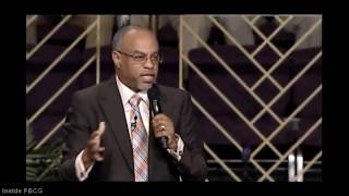 quotWhy is Praising God Importantquot Pastor John K Jenkins Sr Powerful Word [upl. by Eniamor]