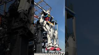 【横浜の動くガンダム】システムトラブル演出で両足を下げるガンダムGUNDAM FACTORY YOKOHAMA [upl. by Orimisac114]