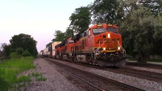 Mid Evening BNSF ZCHCPTL8 Cuts West Thru Hinsdale IL Bound for Portland  Chicago Subdivision [upl. by Deck]