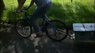 DIY single wheel bicycle trailer [upl. by Atinoj213]