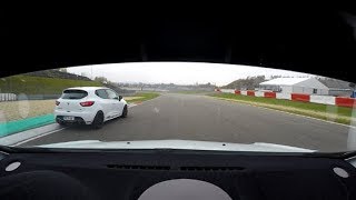 Clio 200 RS vs Clio 220 Trophy GP track  Nordschleife 04112018 Touristenfahrten [upl. by Einad9]