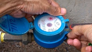 Home Water Meter  Whats Inside [upl. by Naid557]