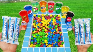 Experiment Coca Cola of Fanta Bounty Colorful Candy Fruko 7up Pepsi Pepsi And Mentos İn The Pool [upl. by Hplodnar]