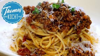 Spaghetti Bolognese so wird sie noch besser  Thomas kocht [upl. by Reginald452]