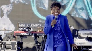 Gladys Knight quotThe Nitty Grittyquot  LA Fool in Love festival 20240831 [upl. by Cinemod296]