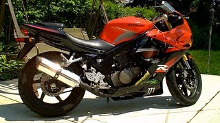 Hyosung GT250r  walk around  two brothers exhaust [upl. by Ellehcear]