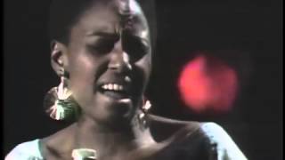 Miriam Makeba  Jolinkomo Live 1967 [upl. by Yssirhc]