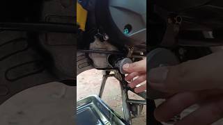 Honda Vario engine oil filling process vario vario150 honda repair engineoil [upl. by Romy]