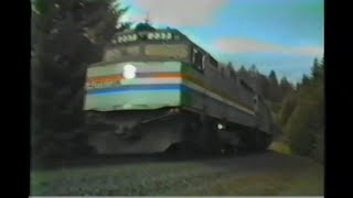 Amtrak F40PH in action  EMD 16645E3 sound [upl. by Kiran]