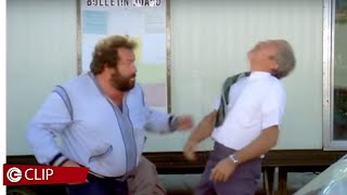 I due superpiedi quasi piatti  Bud Spencer cerca lavoro [upl. by Greenwald]