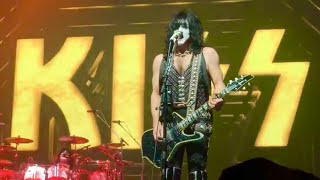 Heavens On Fire LIVE  KISS End of the Road World Tour [upl. by Otaner967]