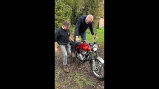 Man learns how to kick start his 70s Norton Commando [upl. by Herod]