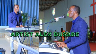 Artist Alex DUSABEAririmbye indirimbo ikoze kumitima yabaje gusezera bwanyuma NYIRAMPAKANIYE ROSE [upl. by Nollad65]