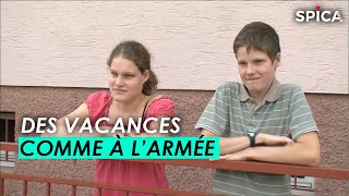 Familles recomposées  Des vacances comme à larmée [upl. by Mohr]