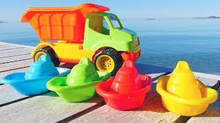 Giochi sulla spiaggia Le macchine per bambini Impariamo i colori [upl. by Monteria]