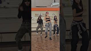 Aespa  Whiplash kpop kpopschoolvenezuela [upl. by Sina]