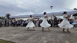 CEREMONIE EN HOMMAGE AUX SOLDATS ACADIENS A CARPIQUET AVEC quotLES RETROUVAILLESquot LA SEMAINE ACADIENNE [upl. by Kalfas927]