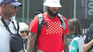 JO2024 quotLeBron James cest mon idolequot léquipe américaine de basket est arrivée à Lille  AFP [upl. by Anialad191]