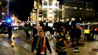 Celticfans attack undercover cops in Amsterdam [upl. by Assila]