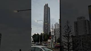 골코 메리톤 Meriton Suites Surfers Paradise [upl. by Fleisig]