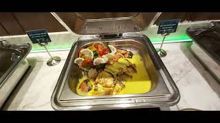 Lets Enjoy Halal Seafood Dinner Buffet at Al Meroz Hotel  Bangkok Thailand [upl. by Jeaz]