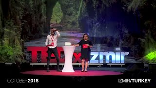 Kapat Akıllı Telefonuna Bağımlı Olma  Mehmet Şakiroğlu amp Cansel Poyraz Akyol  TEDxIzmir [upl. by Leirza]