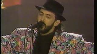 Juan Luis Guerra  La Bilirubina  Especial Televisa [upl. by Engeddi]