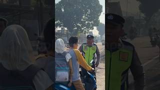 Jalan kaki sehat polisimenyapa viralvideo viralshort [upl. by Urbano]