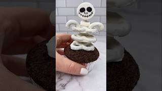 Jack Skellington Cupcakes 💀🖤 cake halloween cupcakes cakedbyrach jackskellington shortsfeed [upl. by Danita]