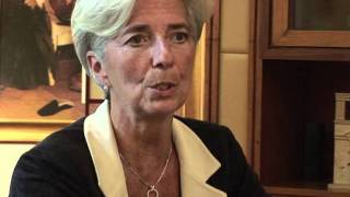 FMI Lagarde en visite en Inde pour amadouer le pays émergent [upl. by Htebzile]